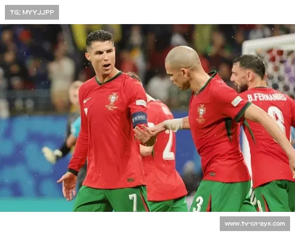 从青涩到成熟:韩乔生分享C罗与佩佩的岁月变迁对比照(c罗佩佩克罗斯) 从青涩到成熟:韩乔生分享C罗与佩佩的岁月变迁对比照(c罗佩佩克罗斯)